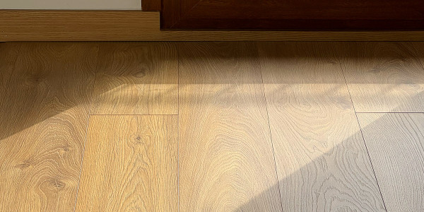 Rehabilitación / Reformas de Pisos en Alcalá de Henares · Instalación de Parquet, Gres, Porcelánicos y Moquetas